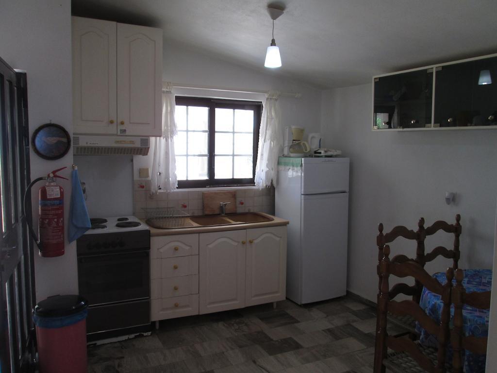 Bio House Daire Chranoi Oda fotoğraf